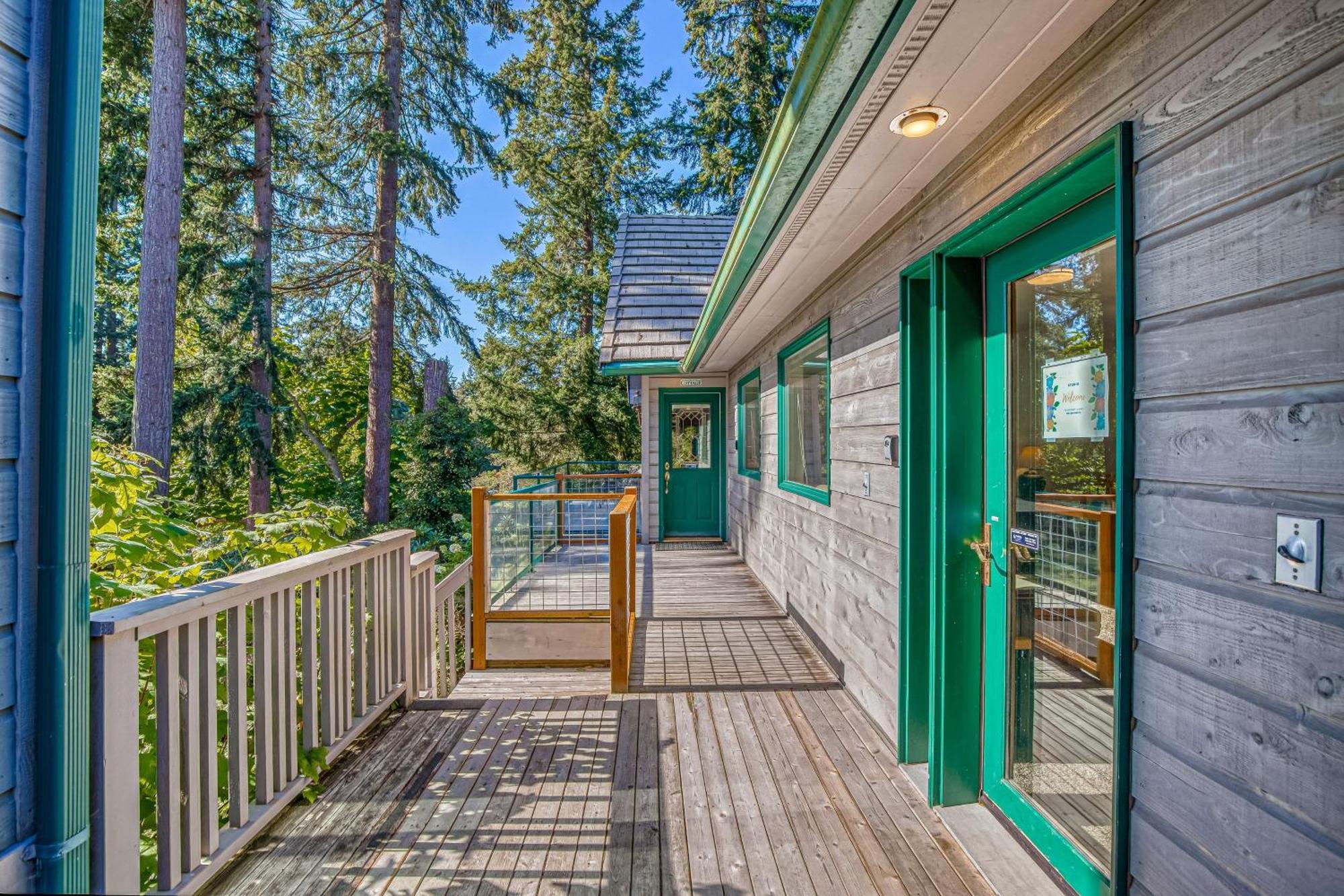The Quintessa Cottage Clinton Exterior photo
