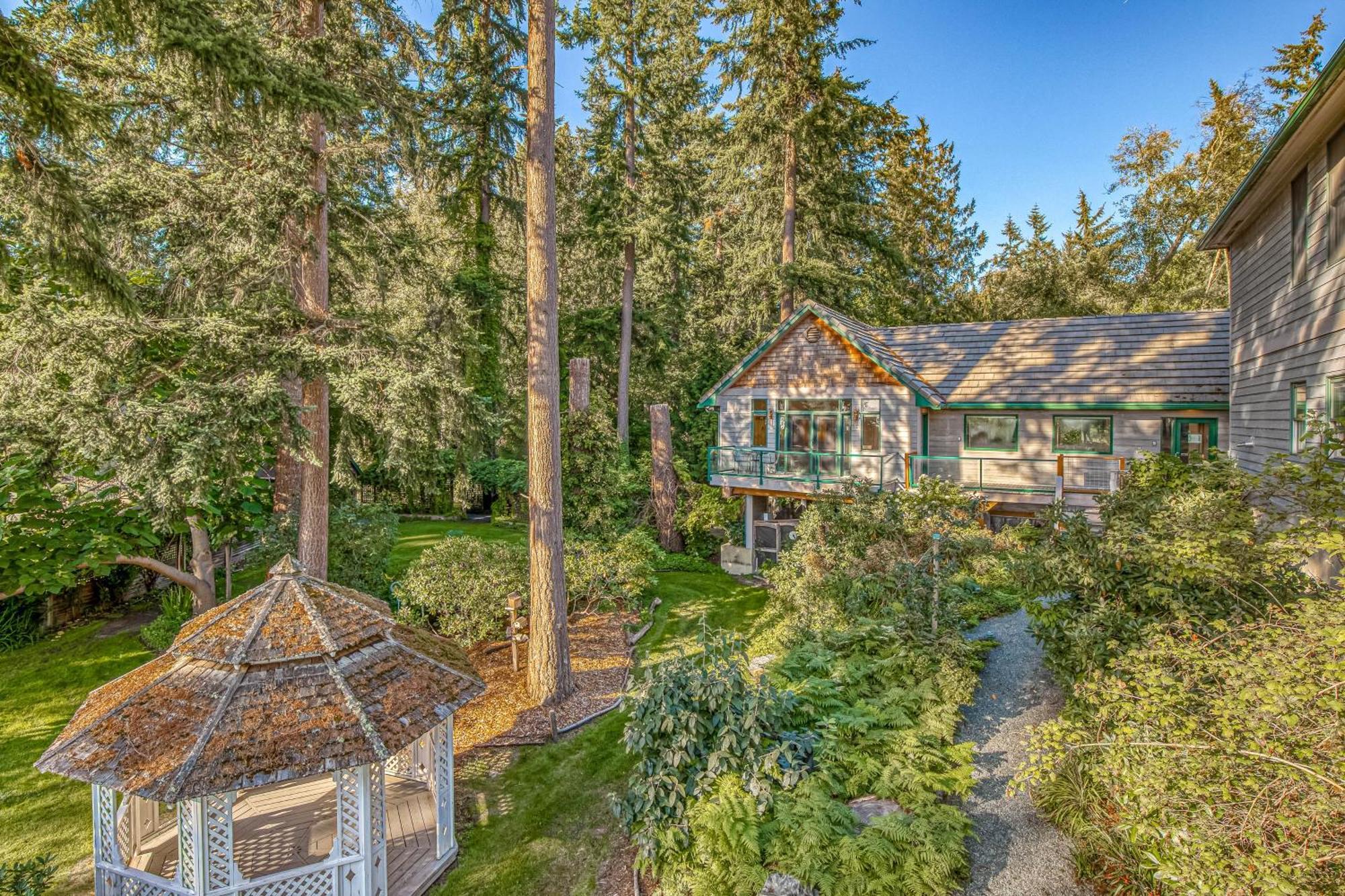 The Quintessa Cottage Clinton Exterior photo